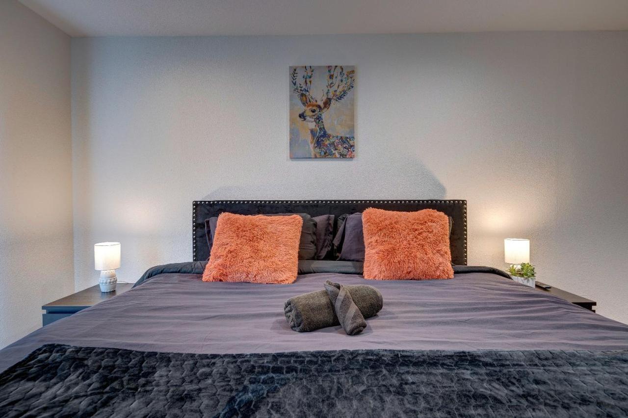 Apartment Luxury Midtown King One Bedroom