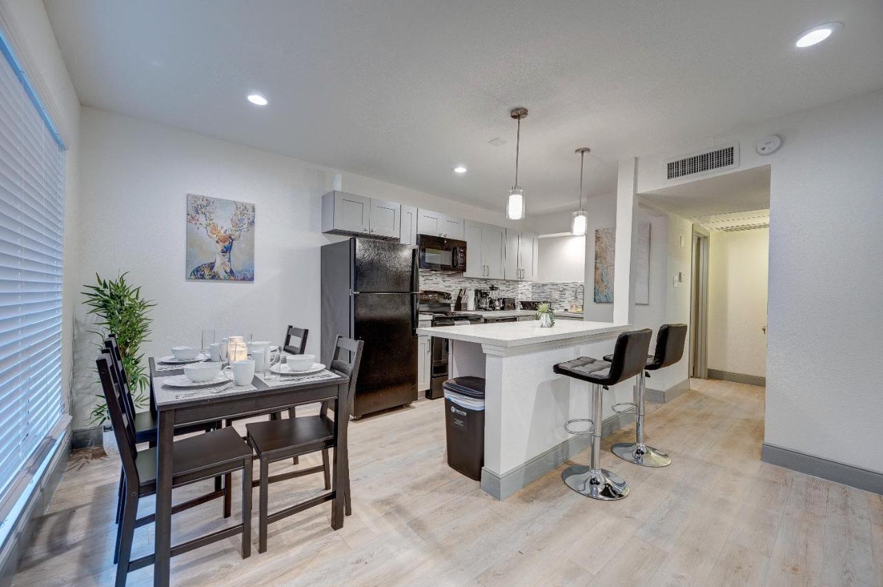 Apartment Luxury Midtown King One Bedroom *