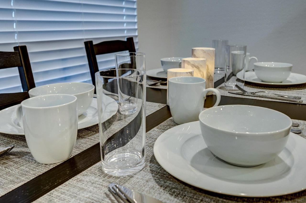 Luxury Midtown King One Bedroom Houston